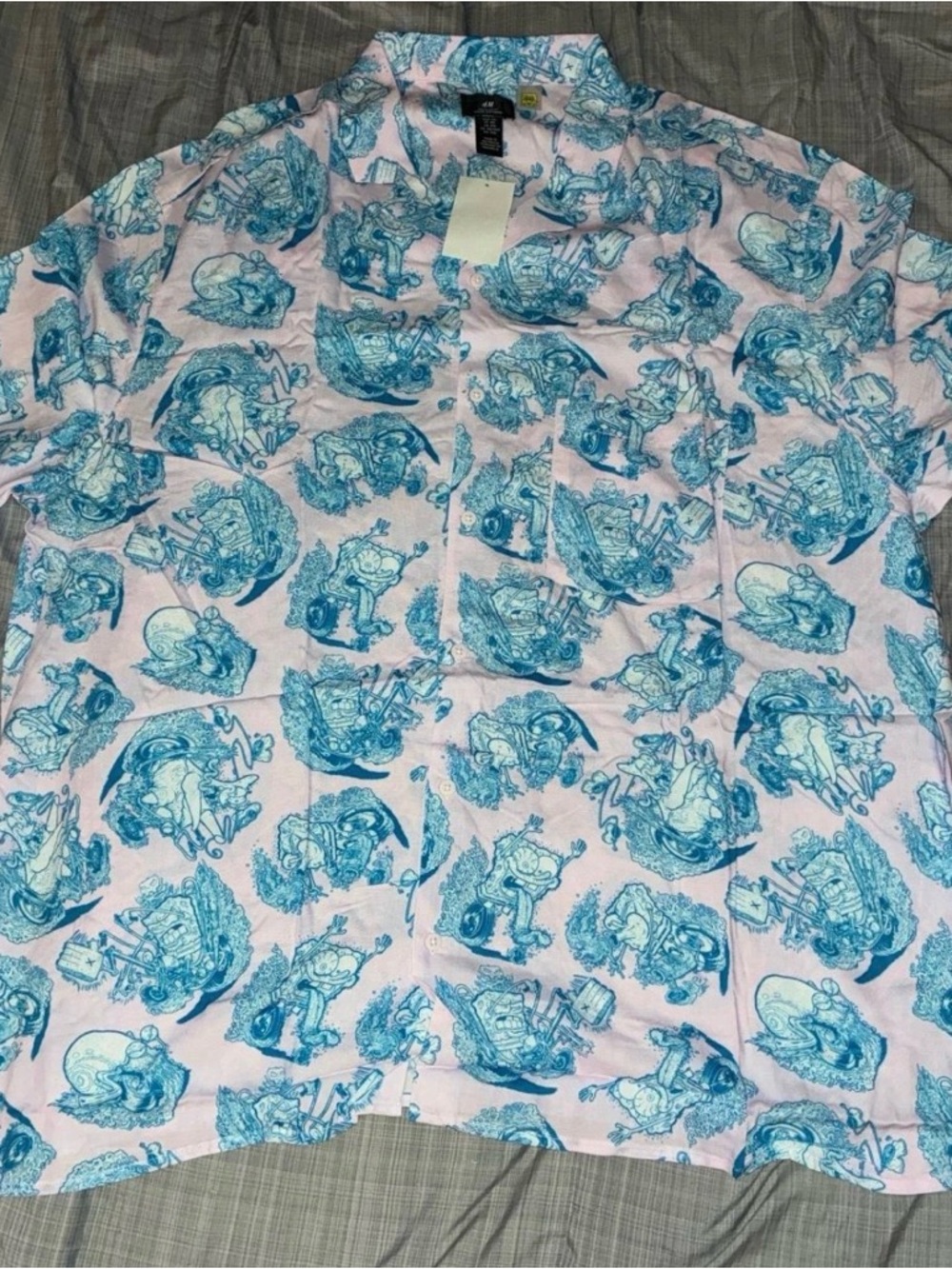 H&M Pink Short-Sleeve Button-Down Spongebob Hawaiian Trippy Shirt